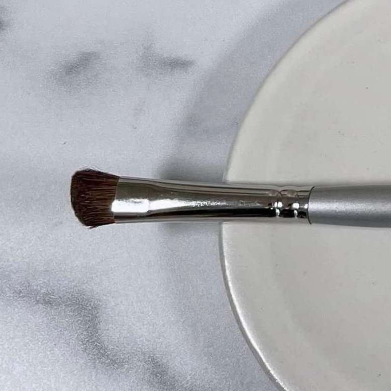 Cast a Shadow Brush