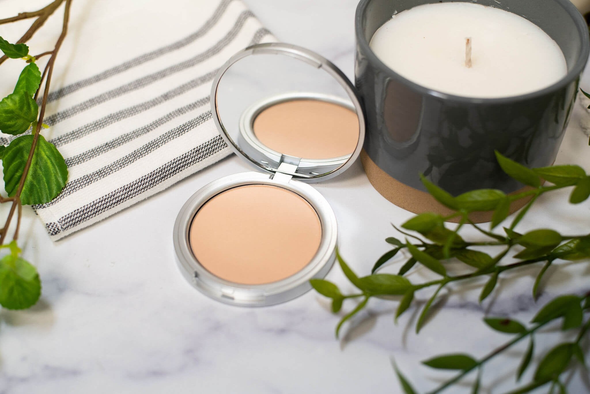 Pressed Powder Foundation (17 Shades) – Deliciously Pure Skincare
