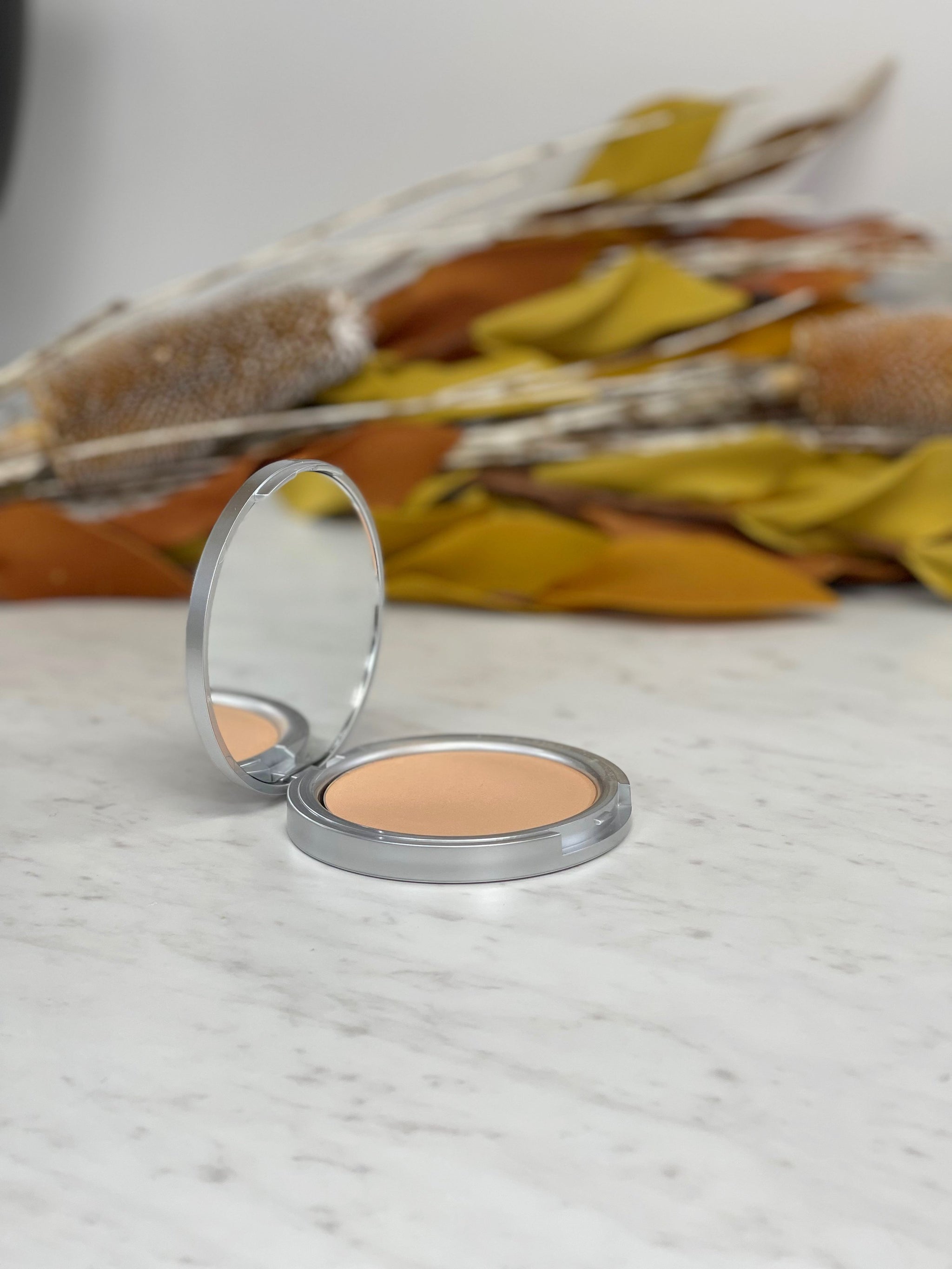 Reflective Finishing Powder – Deliciously Pure Skincare